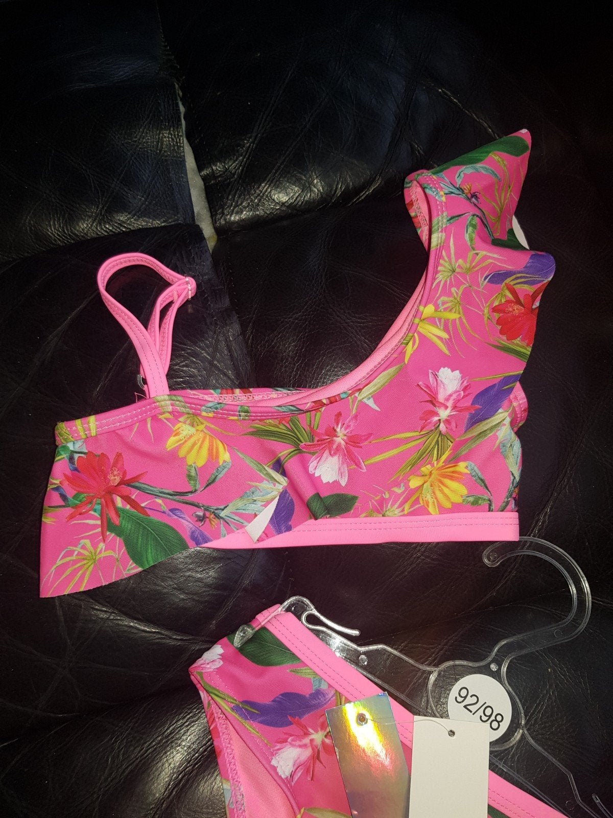 Nieuwe bikini fuchsia roze bloemenprint Maat 92/98 zara 🌸, Kinderen en Baby's, Babykleding | Baby-zwemkleding, Meisje, Nieuw