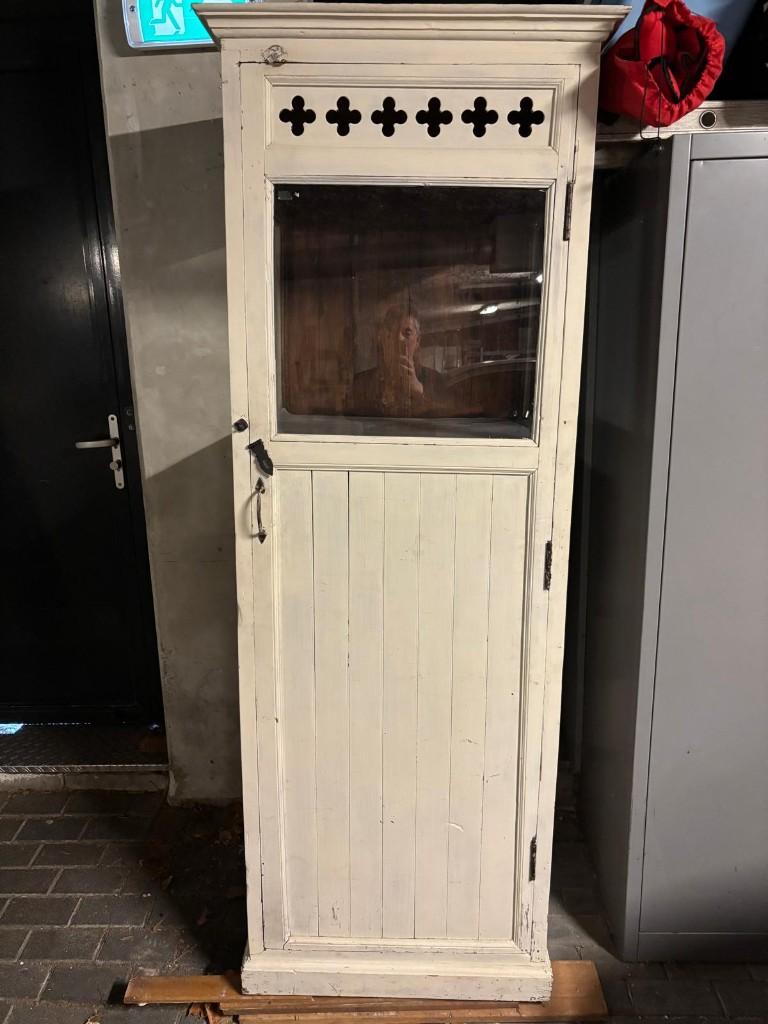 Kast Zeldzaam stuk Witte Voormalig Kerkmeubel - Rare Cabinet, Ophalen