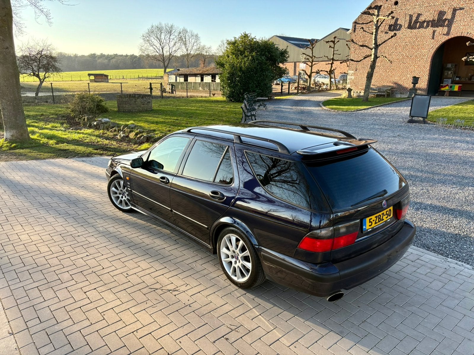 Saab 9-5 2.3T Aero | Abbott Racing | DionHPT | Midnight Blue, Auto's, Saab, Automaat, Dealer onderhouden, 1800 kg, Zwart