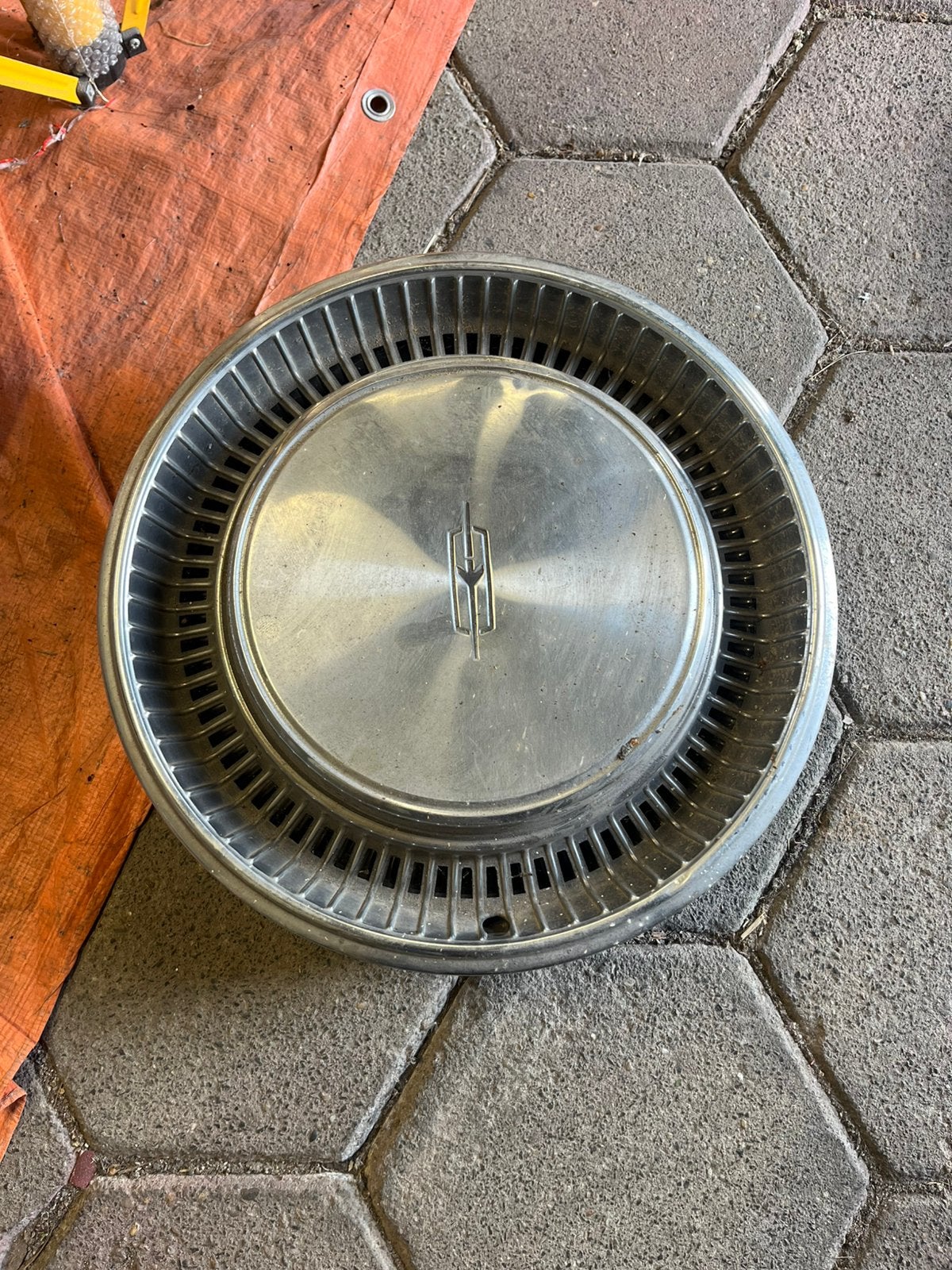 Wieldoppen Oldsmobile, Ophalen, Zo goed als nieuw