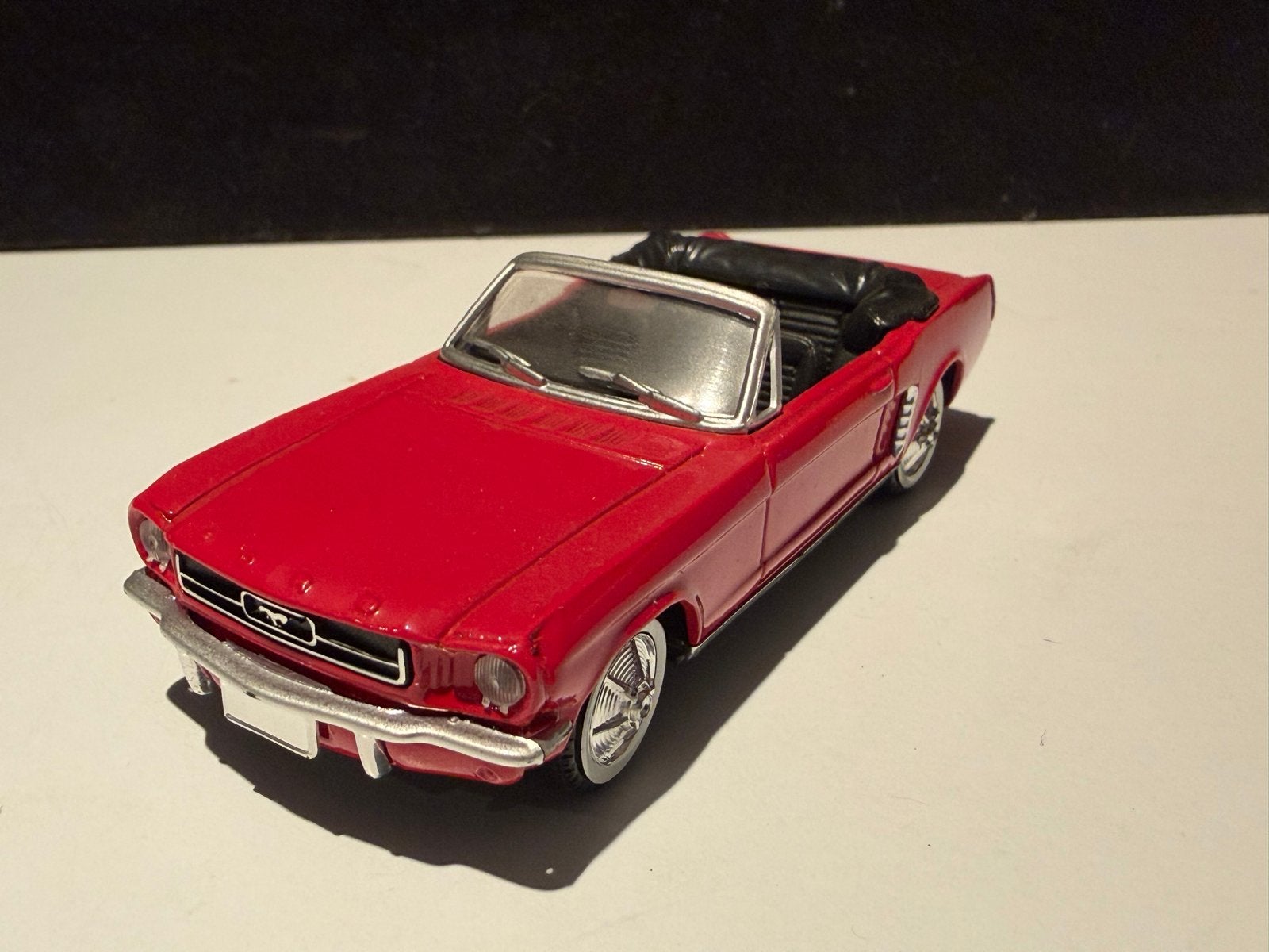 Solido Ford Mustang 1964 1/2 Cabriolet - Rood, Ophalen of Verzenden, Zo goed als nieuw