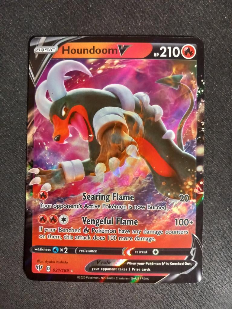 Pokemon Houndoom V 021/189 Darkness Ablaze Ultra Rare NM, Verzenden, Zo goed als nieuw, Losse kaart, Foil