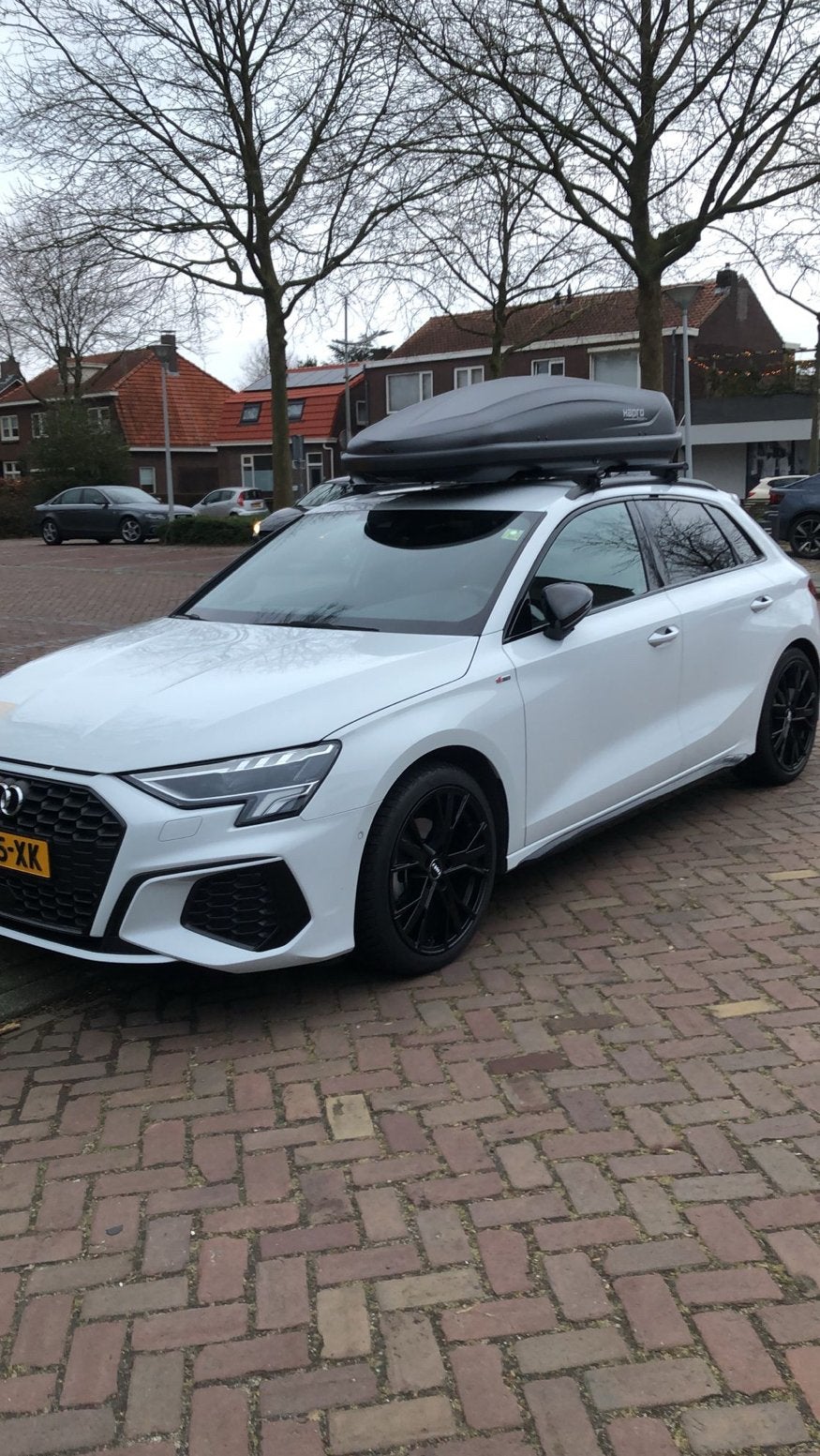 Hapro Traxer Dakkoffer met Farad Dakdragers, Ophalen, Gebruikt