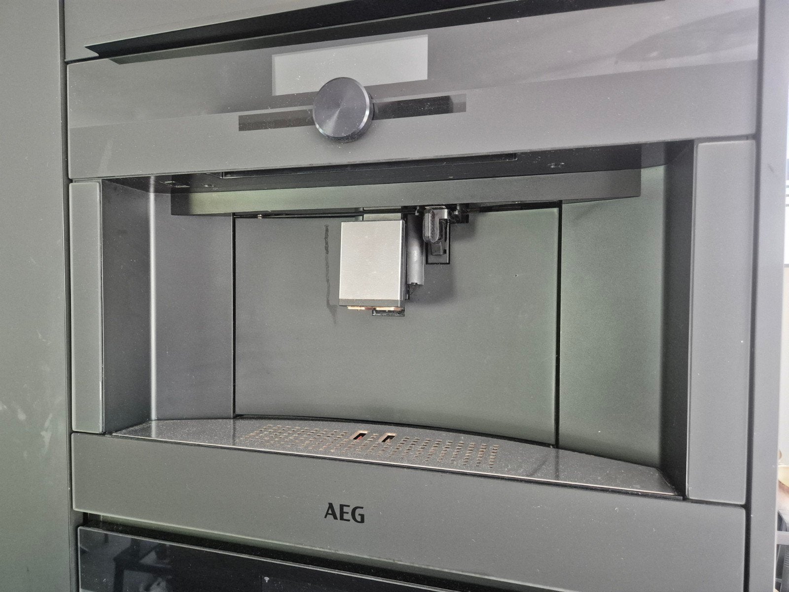 AEG Inbouw Koffiemachine KKK994500T aangeboden, Witgoed en Apparatuur, Koffiezetapparaten, Ophalen, Gebruikt, 10 kopjes of meer