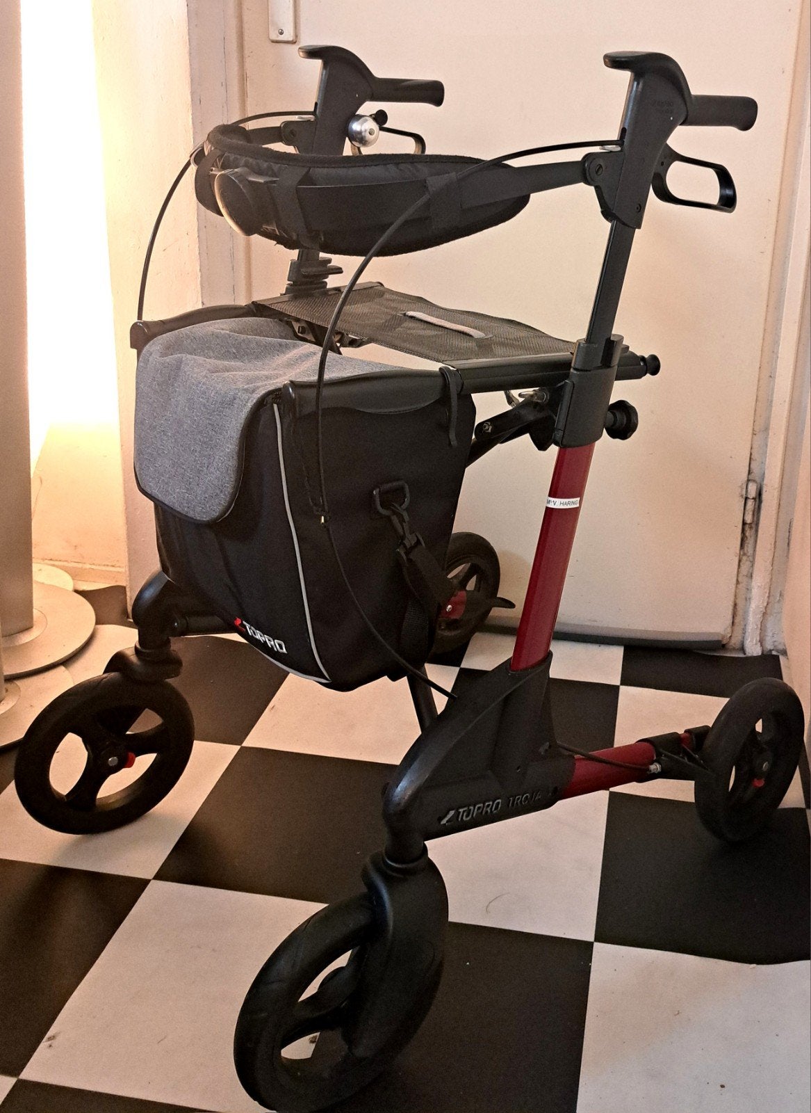 Rollator Topro Troja 2G maat M
incl rugsteun verstelbaar alu, Diversen, Rollators, Ophalen of Verzenden, Opvouwbaar, Zo goed als nieuw