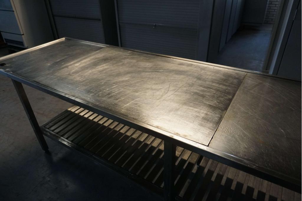 RVS werktafel tafel | 258x70, Zakelijke goederen, Niet ingevuld, Gebruikt, RVS Meubilair, Niet ingevuld