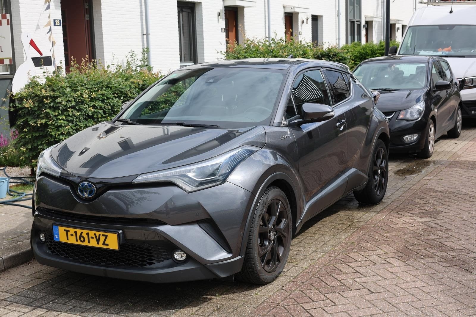 Toyota C-HR 1.8 Hybrid 122pk CVT 2019 Grijs, Auto's, Toyota, Particulier, C-HR, ABS, Achteruitrijcamera, Adaptive Cruise Control