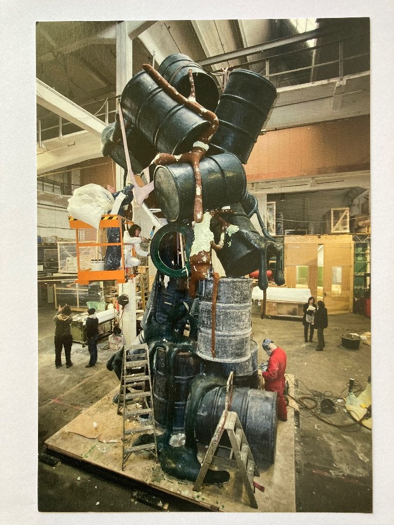 Atelier van Lieshout, Verzenden