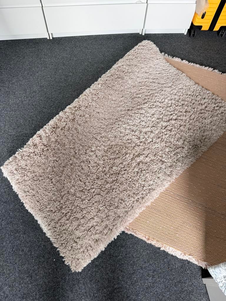 IKEA VOLLERSLEV rug 133x195, Huis en Inrichting, Stoffering | Vloerbedekking, Ophalen, Wit, Zo goed als nieuw, Minder dan 10 m²