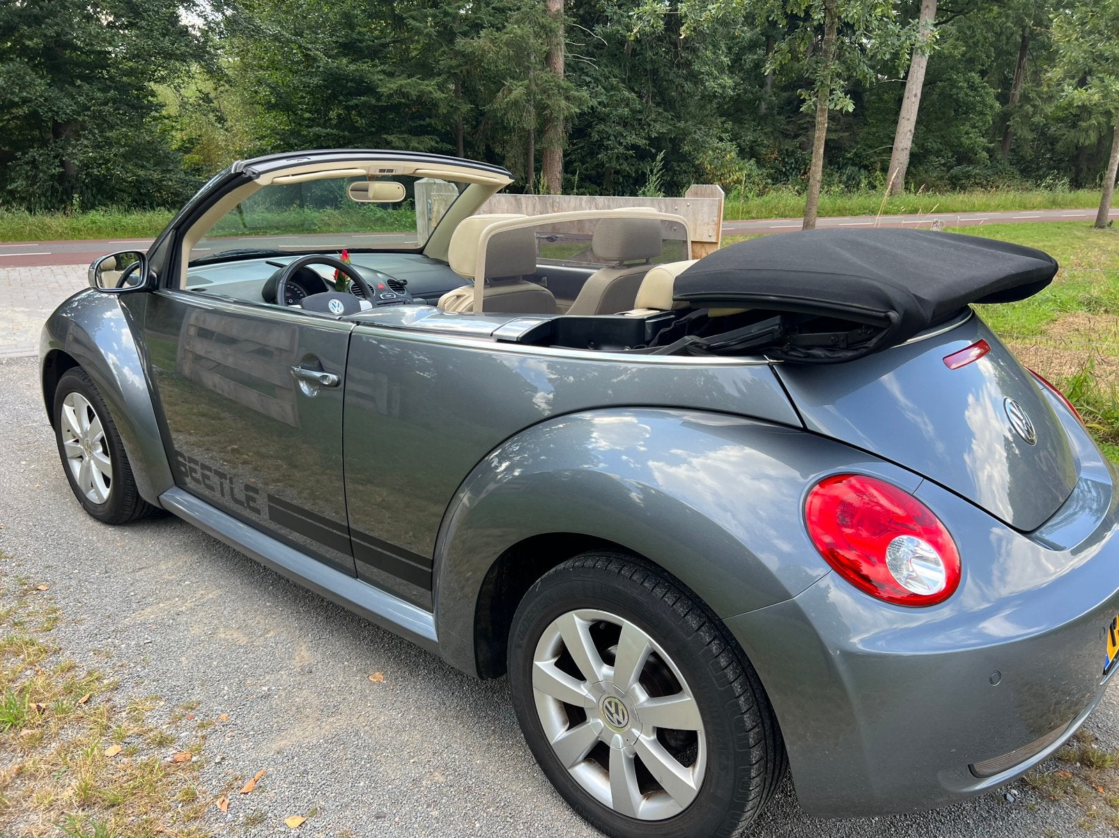 Volkswagen Beetle (Kever) 1.6 Cabriolet 75KW 2007 vol Leer, Euro 5, 4 cilinders, Cabriolet, Handgeschakeld