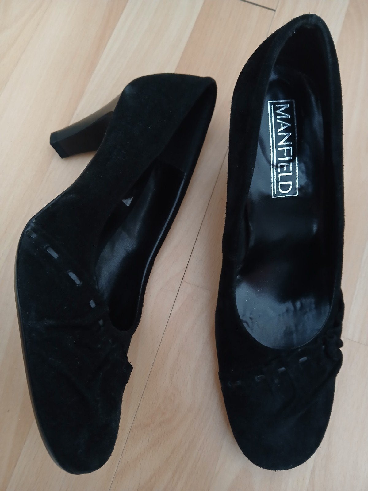 Maat 39,5 Manfield suède pumps zwart retro vintage, Pumps, Zwart, Ophalen of Verzenden, Zo goed als nieuw