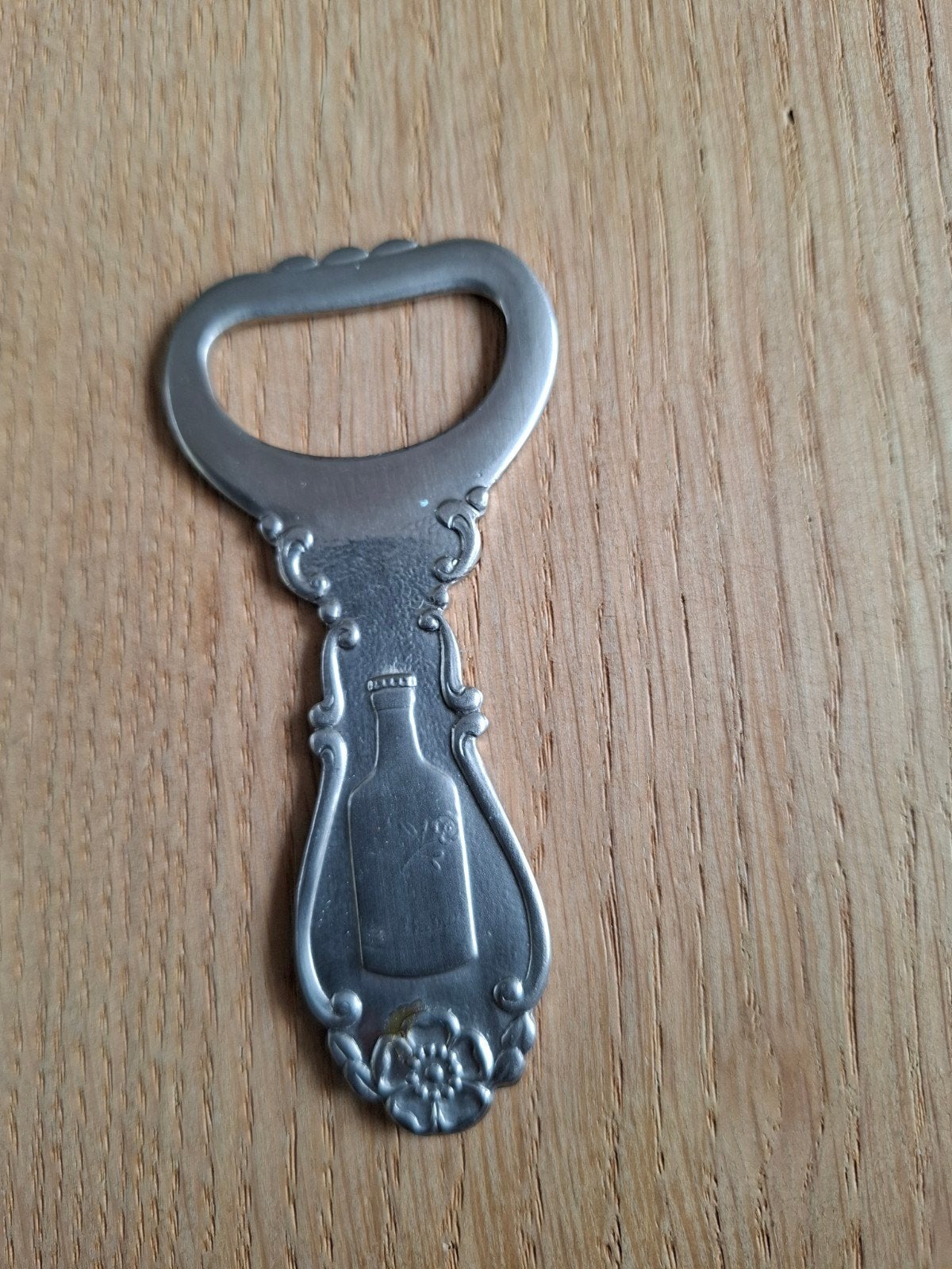 Vintage Flesopener met Fles Reliëf - Metaal, Ophalen of Verzenden