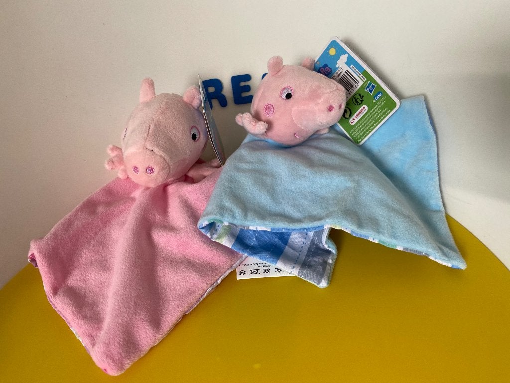 G010 peppa pig George doekje roze of blauw, Ophalen of Verzenden, Nieuw, Overige typen