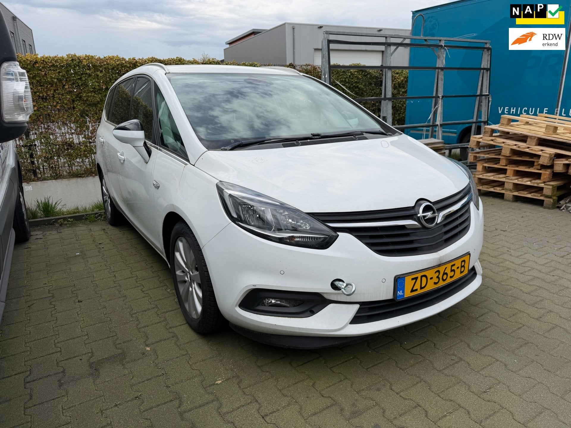 Opel Zafira 2.0 CDTI Online Edition Automaat | Clima | Cruis, Auto's, Opel, Euro 6, Parkeersensor, 1650 kg, Wit