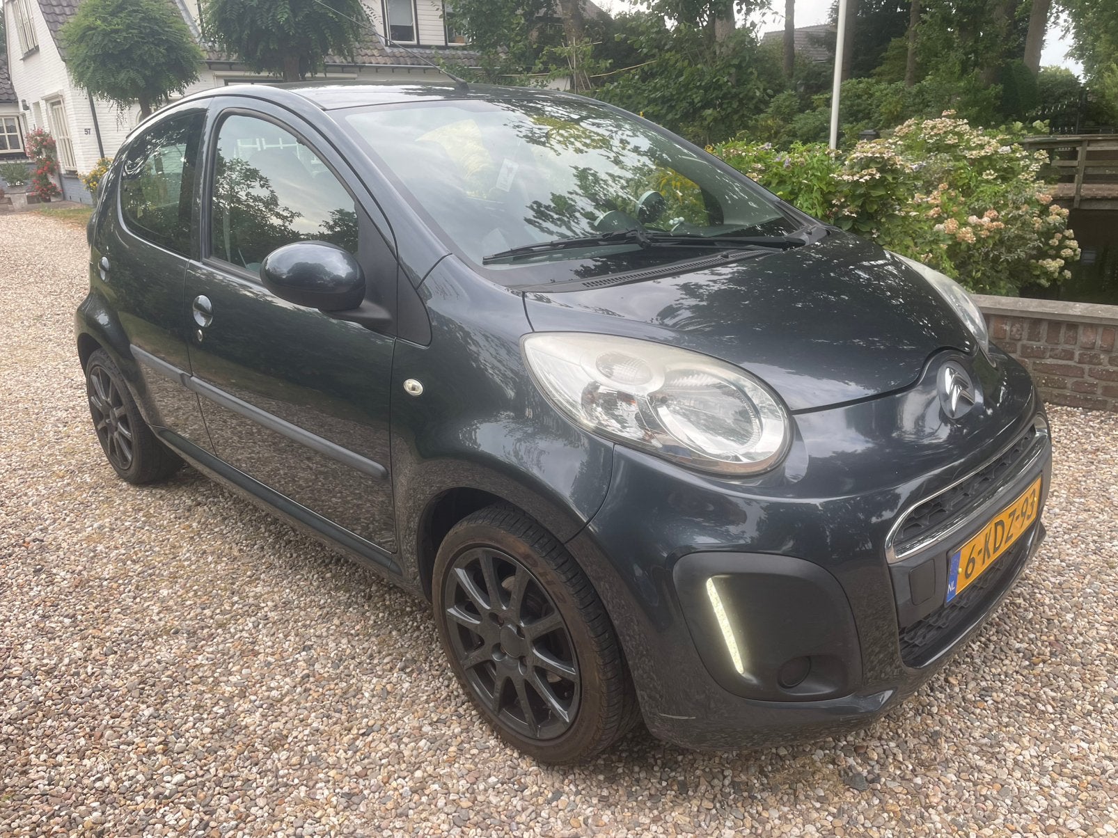 Citroën C1 1.0i 68PK 5D 2013 Grijs Mett APK 7/27 + ONDERHOUD, Auto's, Citroën, Voorwielaandrijving, 4 stoelen, C1, Origineel Nederlands