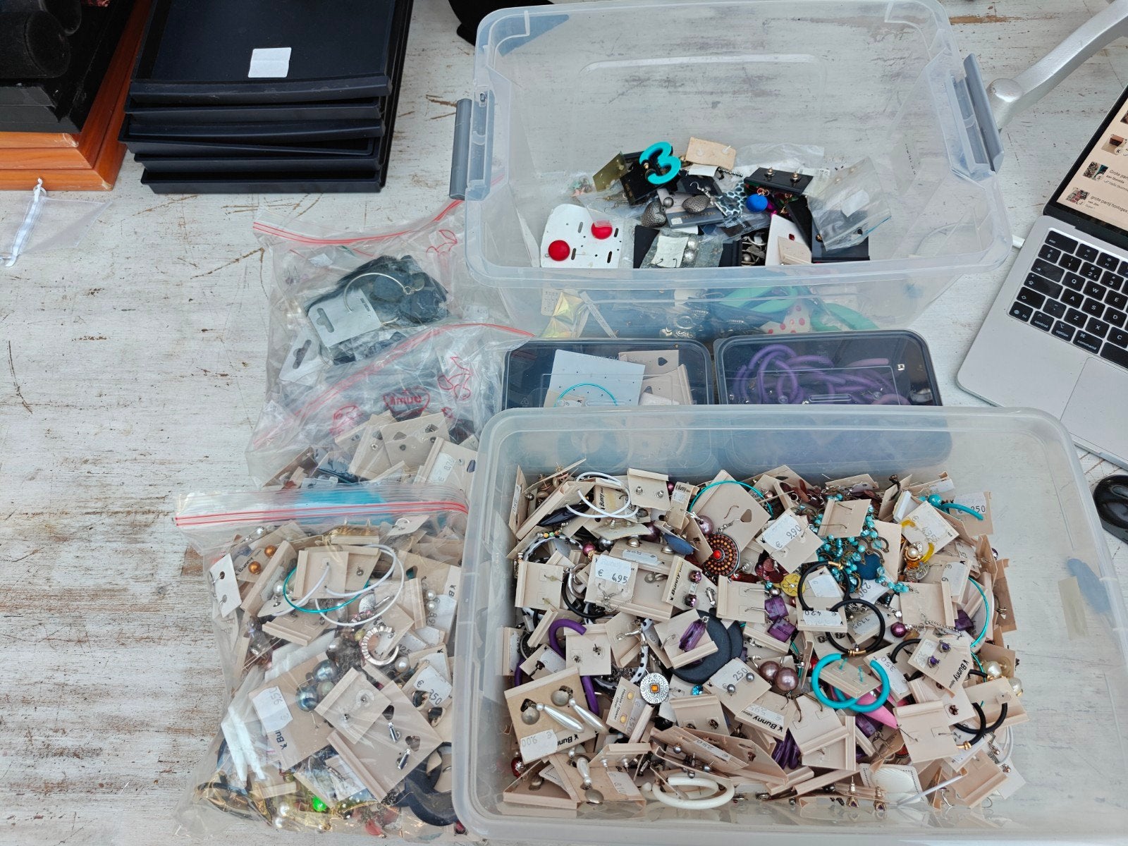 mega partij oorbellen van juwelier, Sieraden, Tassen en Uiterlijk, Oorbellen, Ophalen of Verzenden, Nieuw, Overige materialen