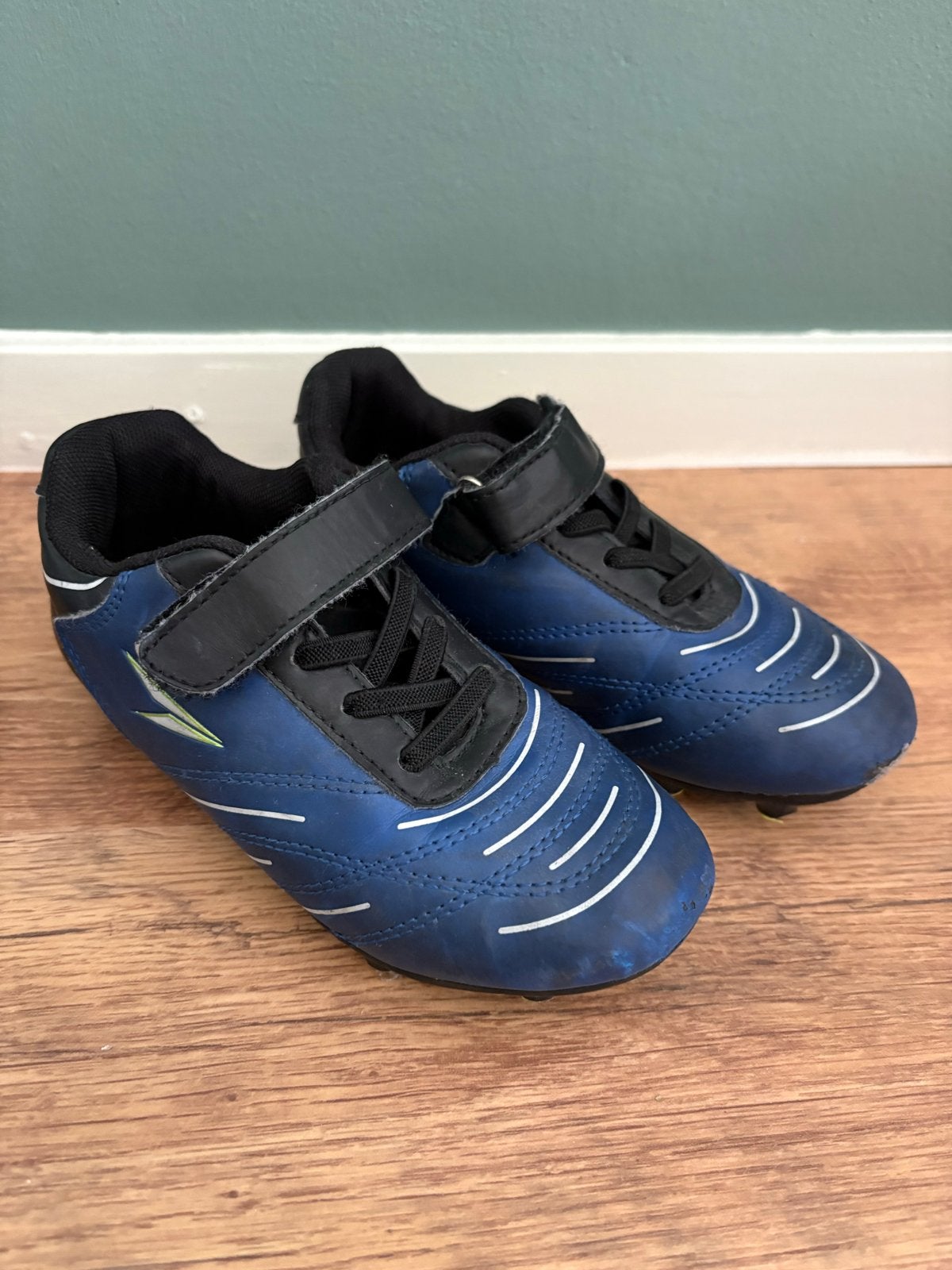 Dutchy voetbalschoenen maat 31 - Gebruikt, Ophalen of Verzenden, Gebruikt, Schoenen