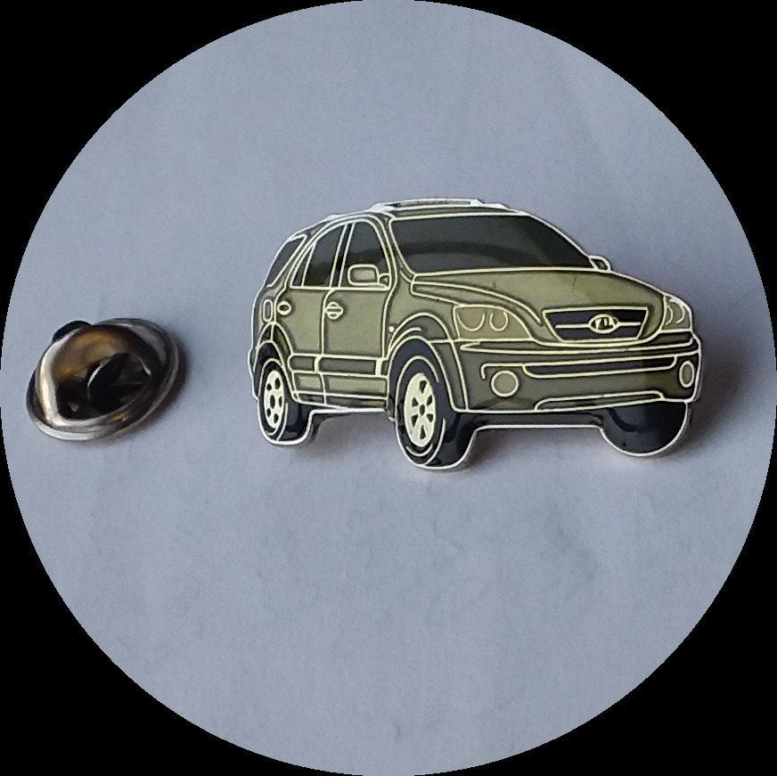 KIA SORENTO pin, Ophalen of Verzenden, Zo goed als nieuw, Transport, Speldje of Pin