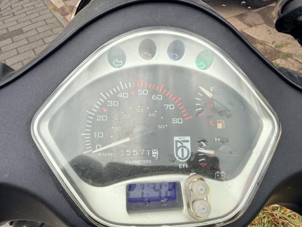 BTC EFI snorscooter (blauw kenteken) - 2021, Fietsen en Brommers, Gebruikt, Benzine, Ophalen, Overige merken