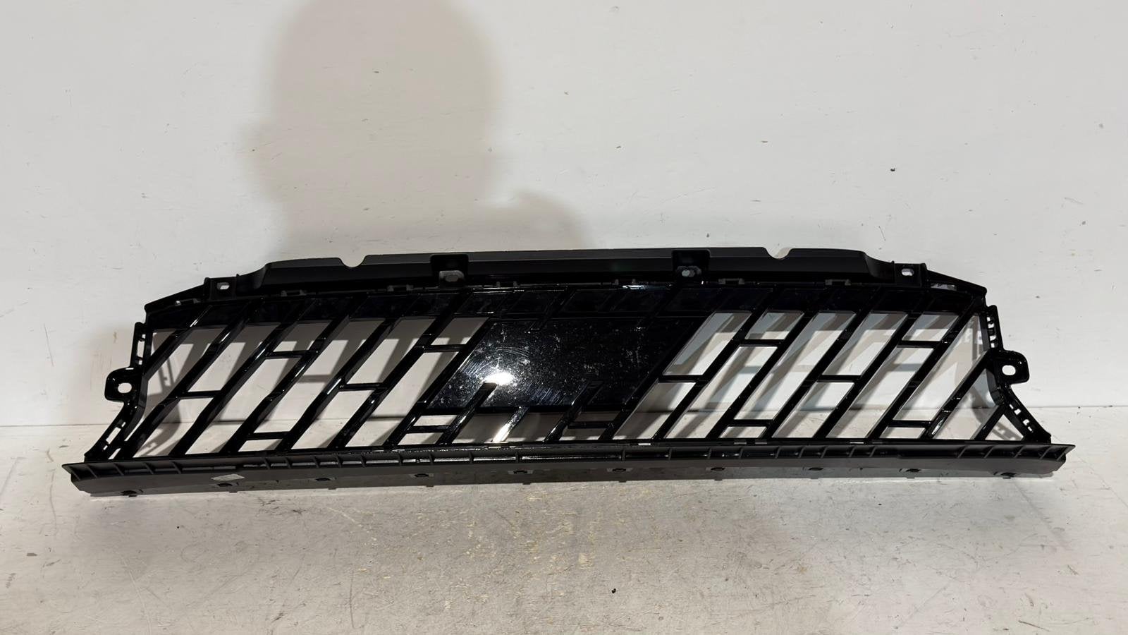 Zeekr 001 onder Grille 6600190690, Info@fabrikant.eu, Ophalen of Verzenden, Fabrikant BV, Gebruikt
