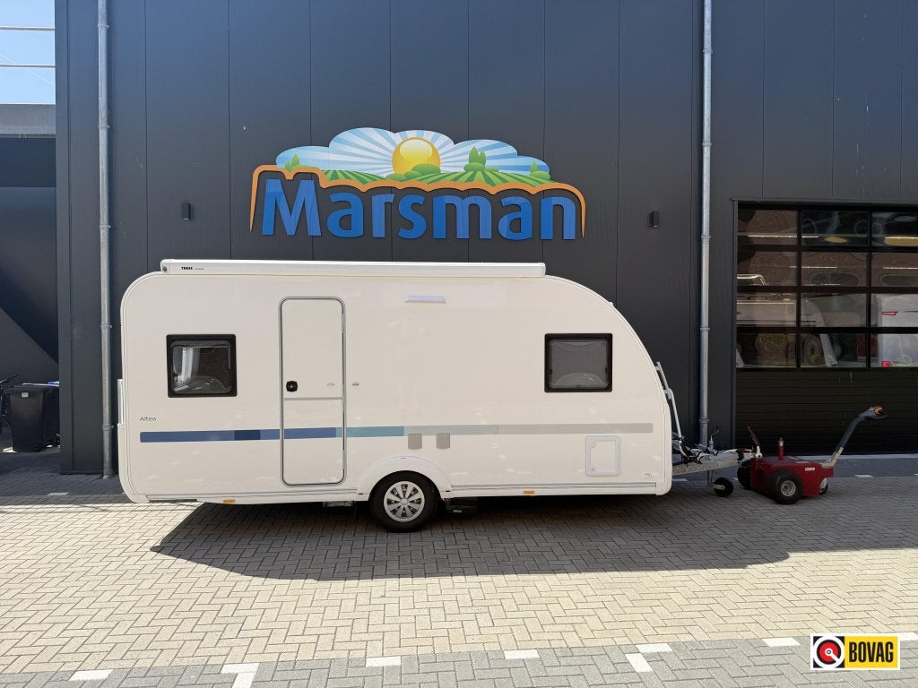 Adria Altea 462 PU Vol met opties, Caravans en Kamperen, Caravans, Overige typen, Rondzit, Adria, 5 tot 6 meter