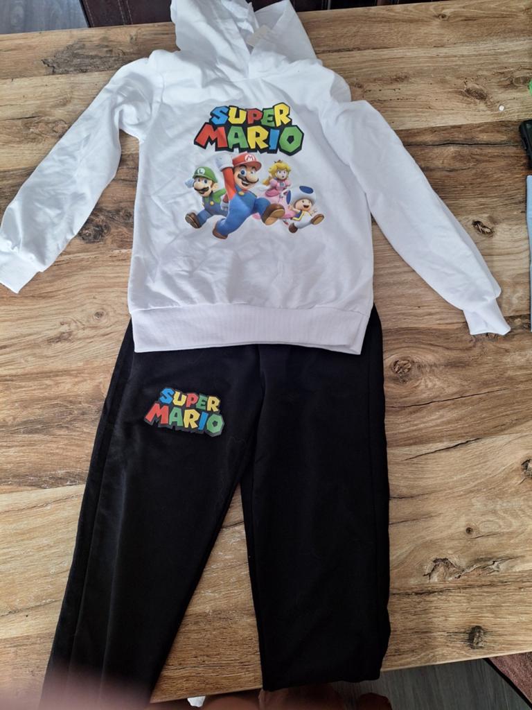 Nieuw super mario klesing set maat 122, Ophalen of Verzenden, Nieuw, Meisje