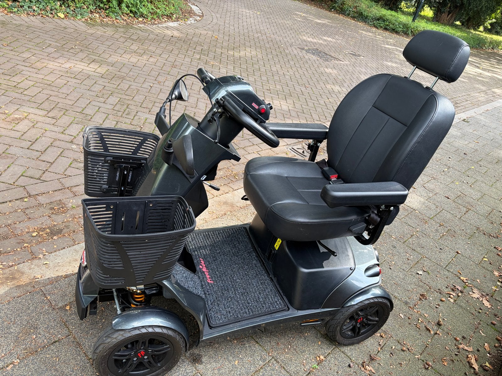 FR1 Mango scootmobiel in nieuwstaat!, Ophalen, Zo goed als nieuw, Mango, 16 km/u of meer