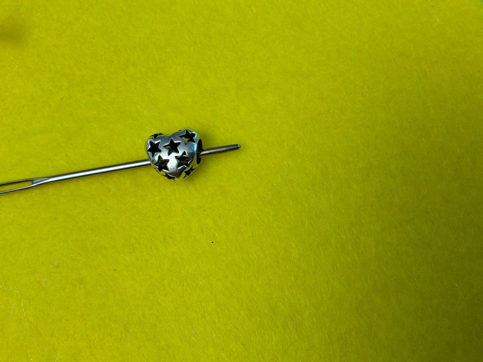 Pandora bedel hartje met Sterren, Verzenden, Zo goed als nieuw, Zilver, Pandora