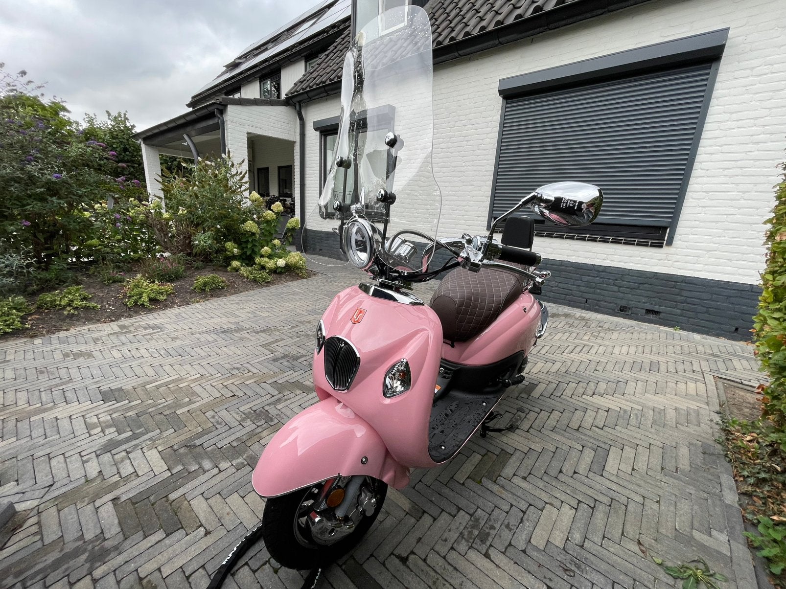 La Souris Grande Retro Pink 2026, Ophalen, Maximaal 45 km/u, La Souris, Sourini S, Zo goed als nieuw