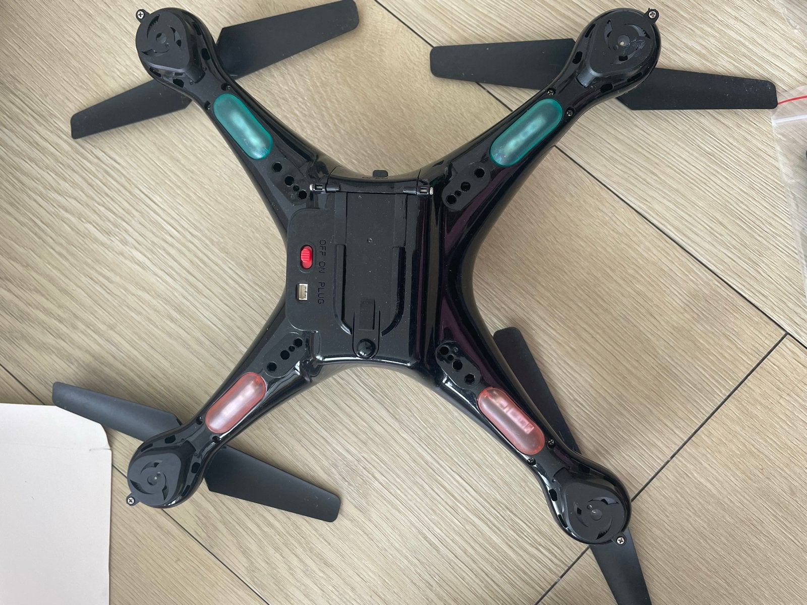 Syma X5SW Drone met Camera en Afstandsbediening, Basiskwaliteit, Syma, 100 tot 1000 meter, Extra accu('s)
