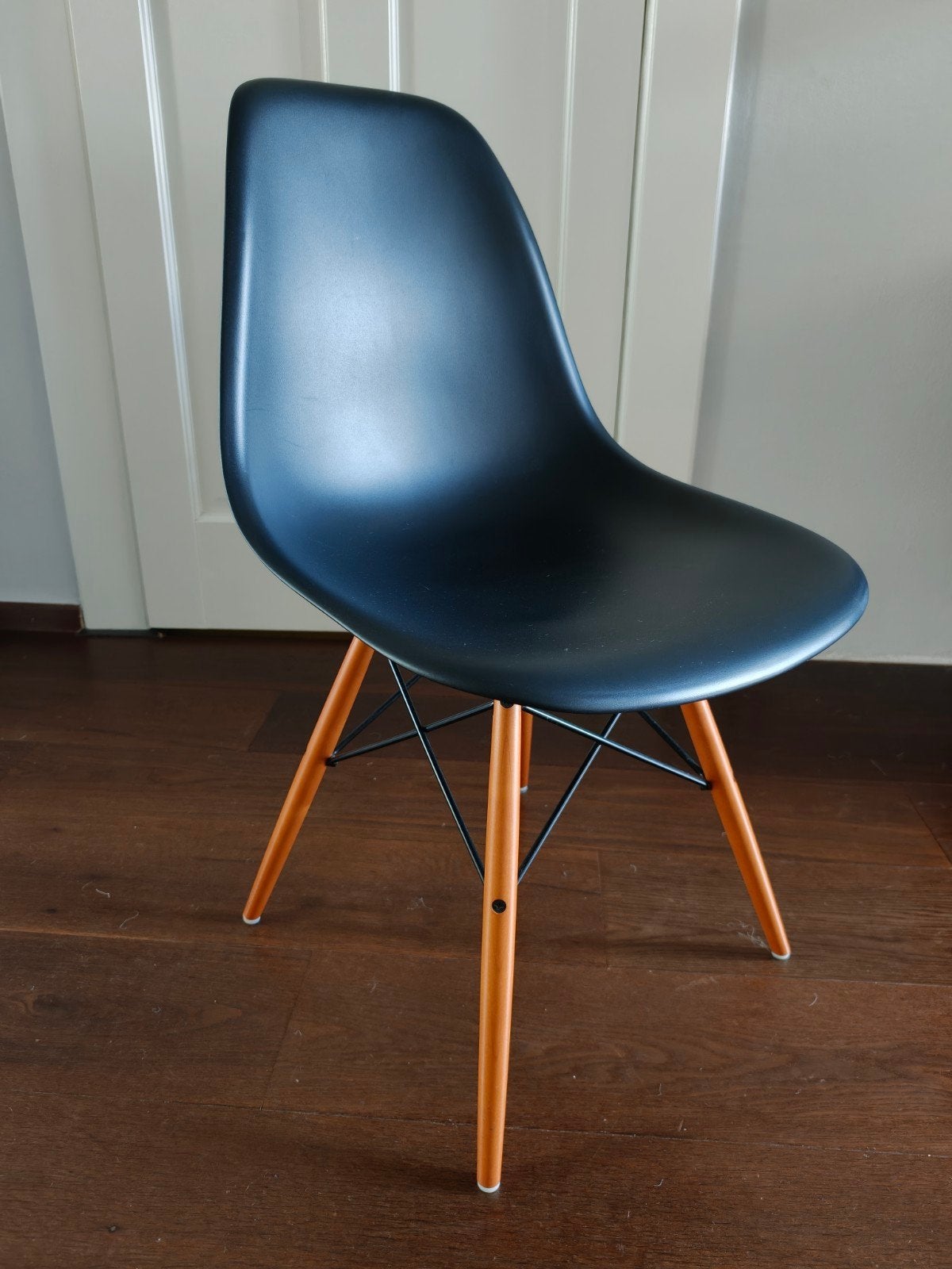 Vitra Eames Plastic Chair DSW - Zwart, Ophalen, Gebruikt, Zwart, Modern, Design, Klassiek