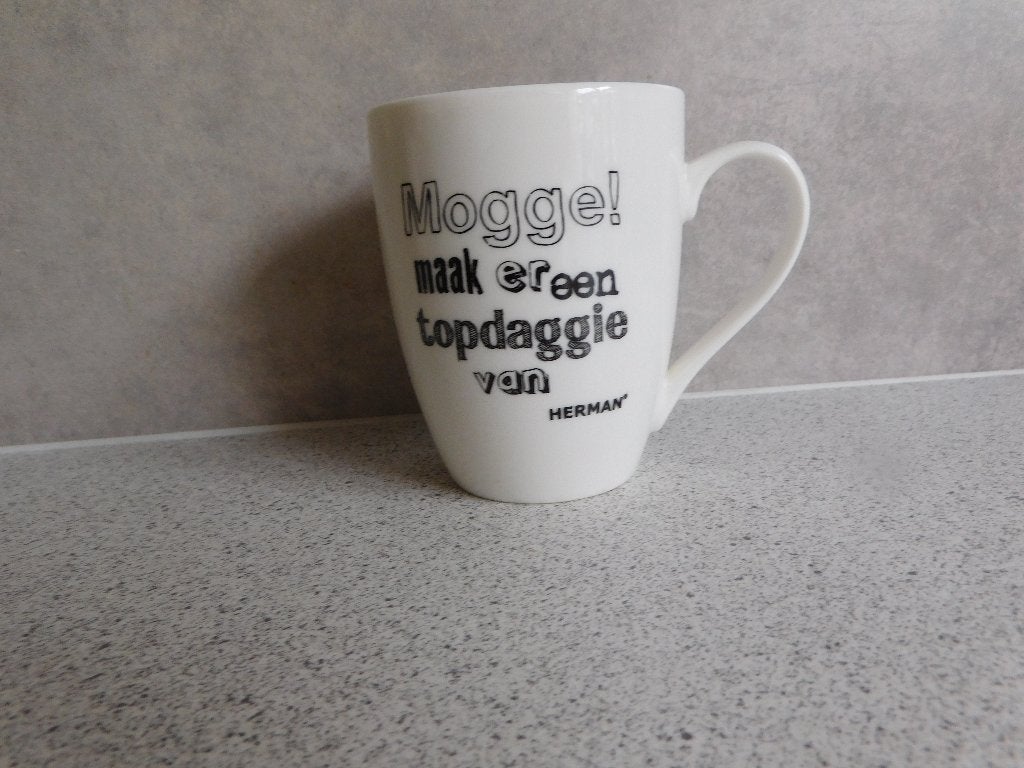 Mok 10,5x8 cm. Wit Mogge, ... Herman den Blijker, Huis en Inrichting, Keuken | Servies, Overige merken, Zo goed als nieuw, Overige stijlen
