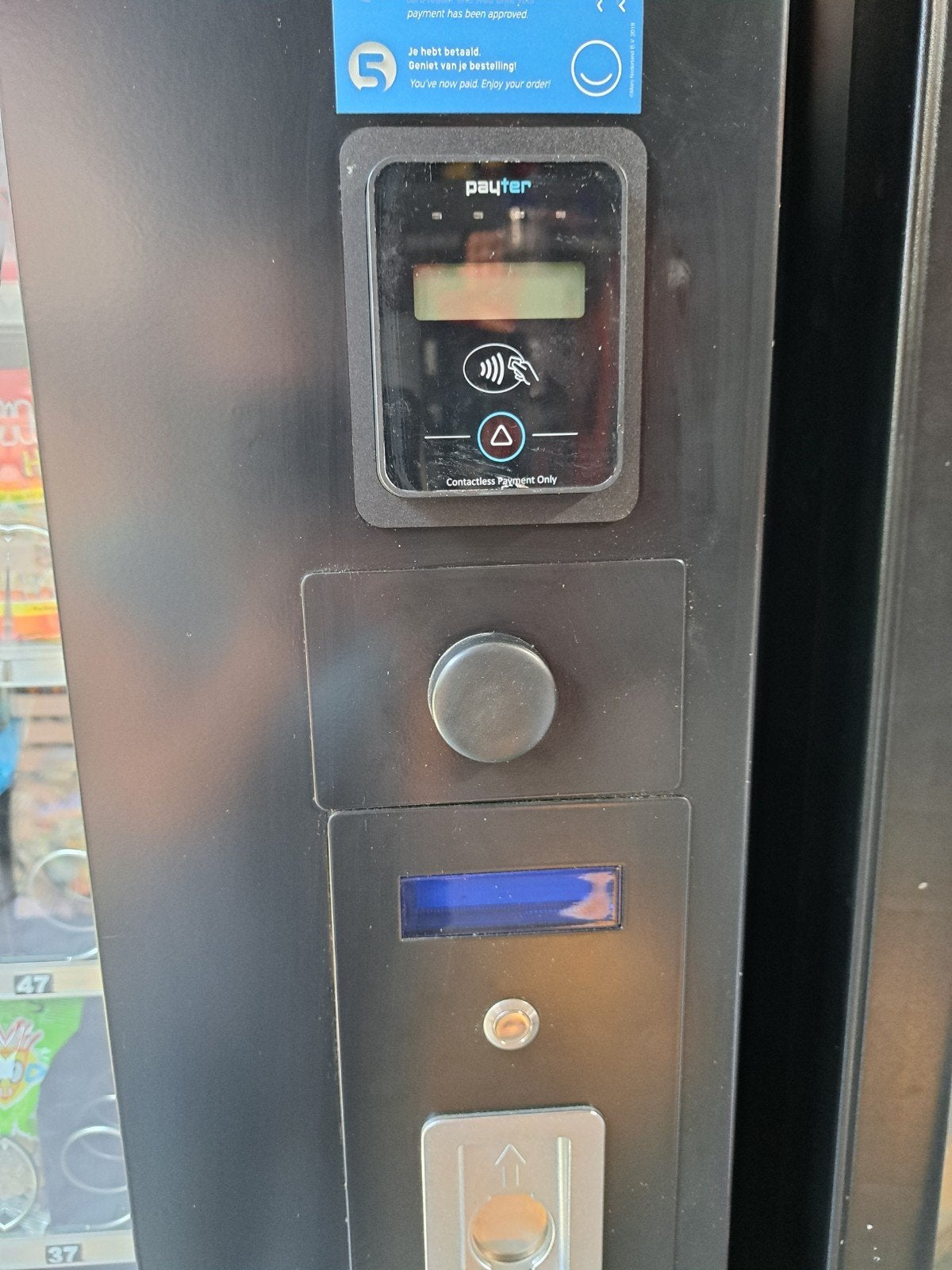 Vendo combi automaat gekoeld met pin module, Ophalen