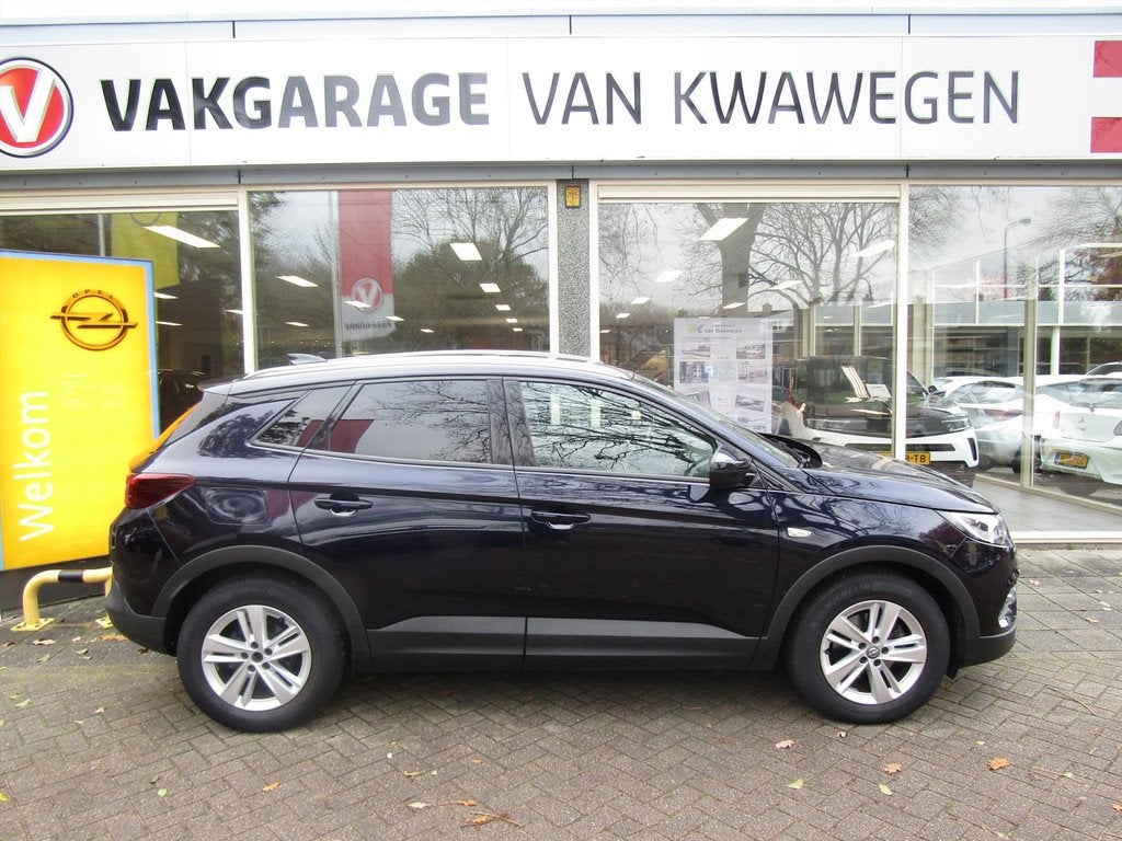 OPEL Grandland X 1.2 TURBO AUTOM. NAVI CAMERA BLUET. L.M., Auto's, Opel, Automaat, Stof, Gebruikt, Euro 6