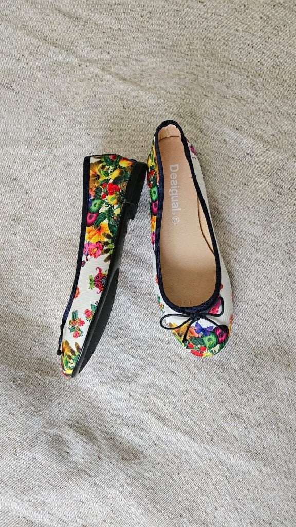 Desigual ballerina’s maat 37, Kleding | Dames, Schoenen, Overige kleuren, Zo goed als nieuw, Desigual, Ballerina's
