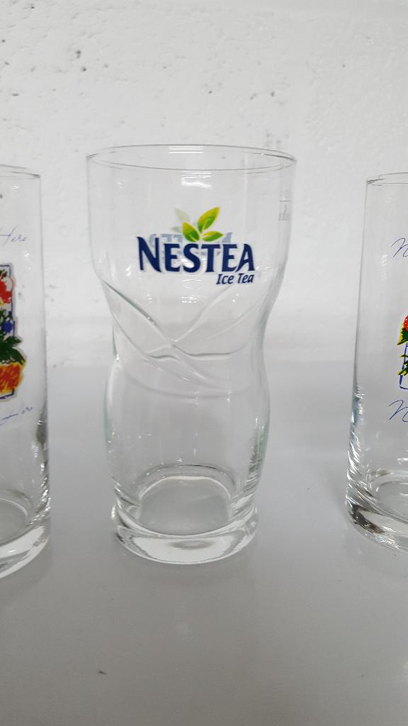Nestea Ice Tea glas, Verzamelen, Glas en Borrelglaasjes, Ophalen of Verzenden, Zo goed als nieuw, Frisdrankglas