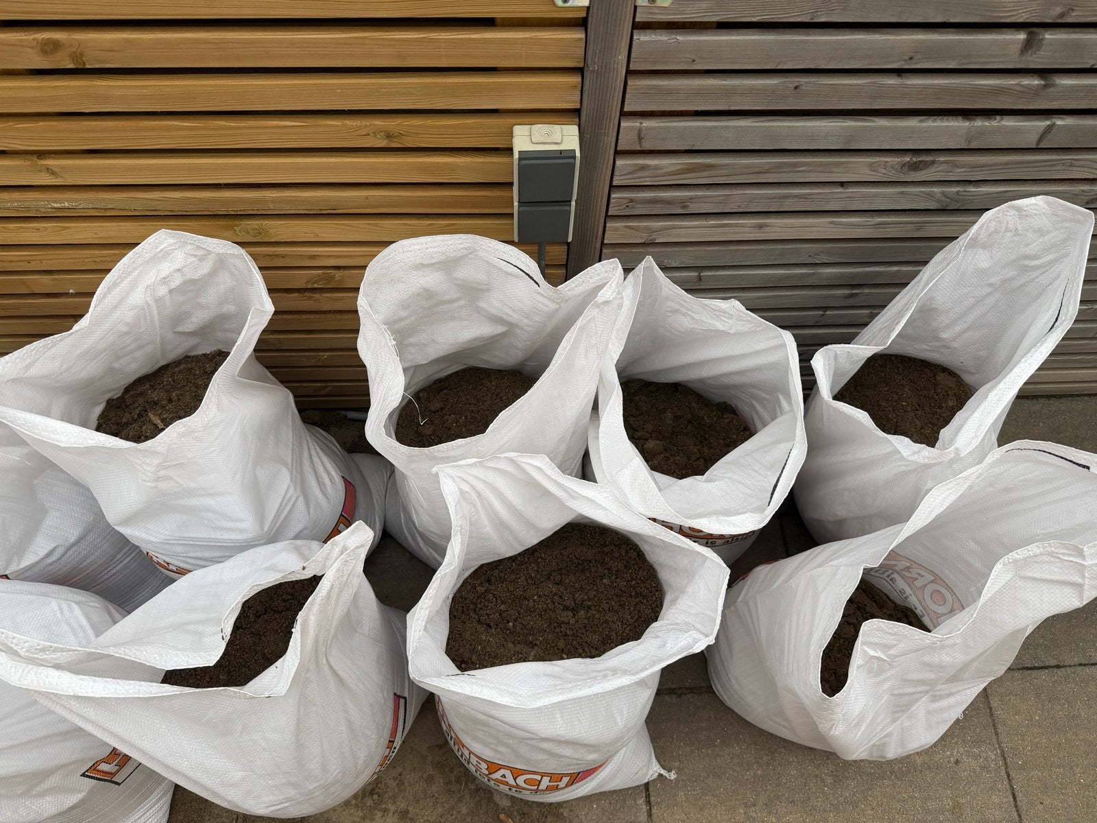 Gratis zand uit tuin, Ophalen, Gebruikt, Ophoogzand