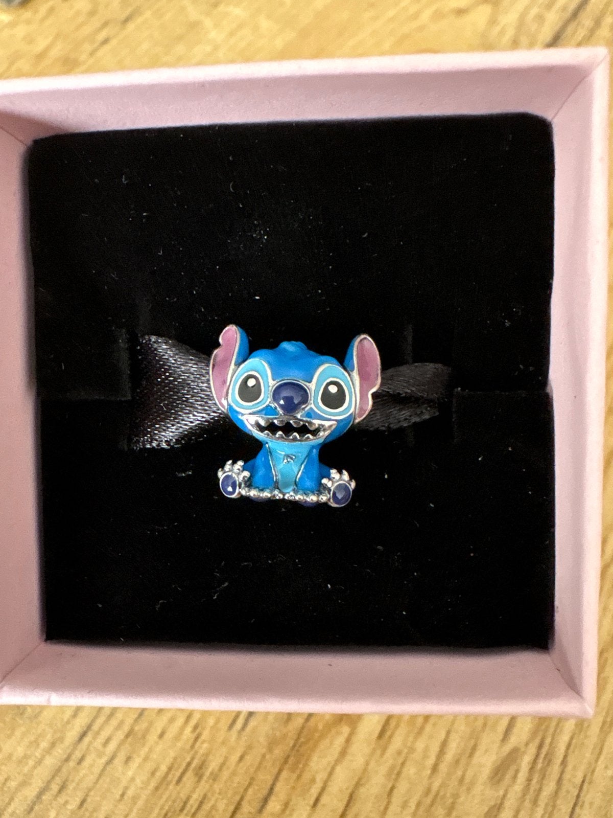 Leuke Pandora Stitch bedel voor armband of ketting, Overige merken, Nieuw, Ophalen of Verzenden, 1 bedel
