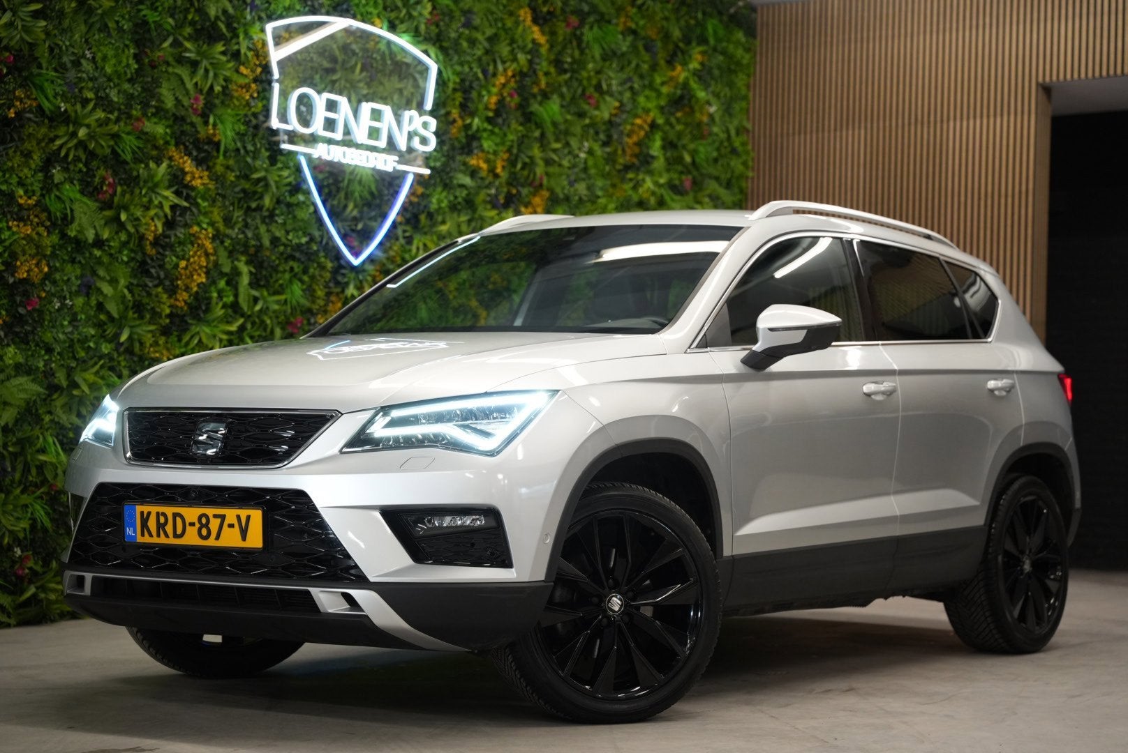 Seat ATECA 1.4 EcoTSI Xcellence 4DRIVE / CarPlay / SEAT Soun, Auto's, Seat, Automaat, Dealer onderhouden, Gebruikt, Euro 6