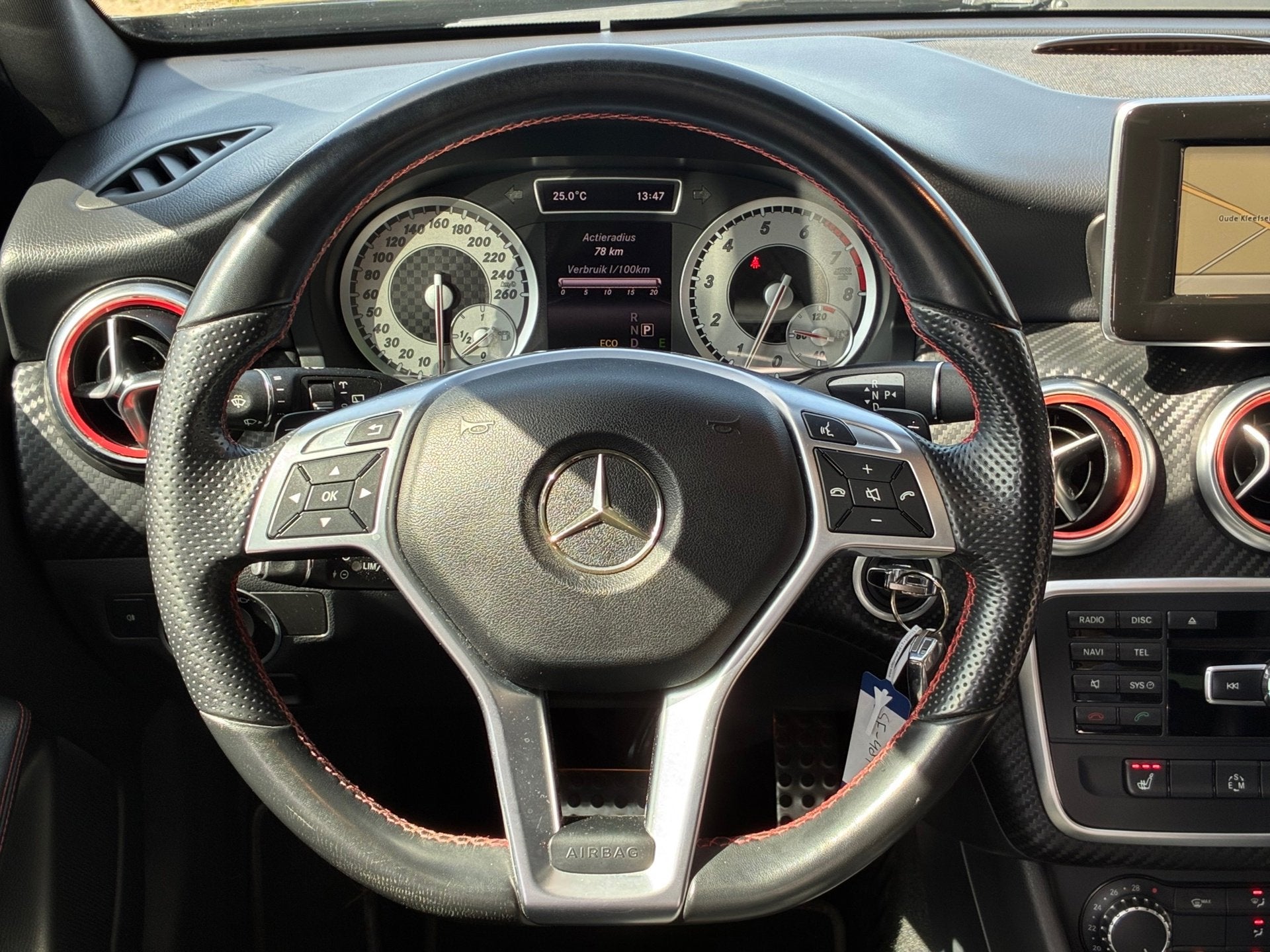 Mercedes-Benz A-klasse 180 Prestige Comfort|AMG|Automaat|Pan, Auto's, Gebruikt, 4 cilinders, Geïmporteerd, 695 kg