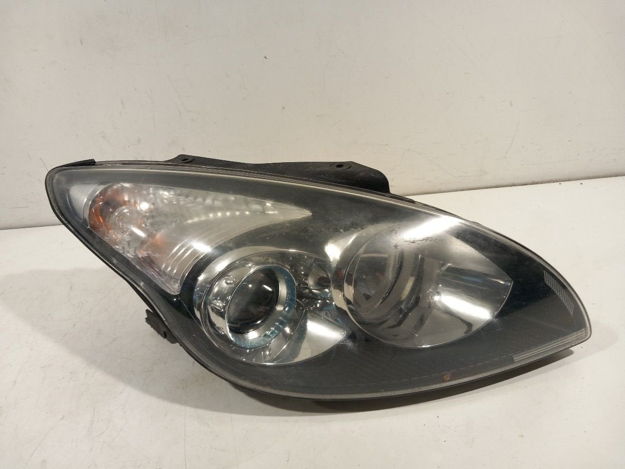 Koplamp rechts Hyundai i30, Onderdelen@venauto.nl, Van der Ven Autorecycling B.V., Gebruikt, Ettenseweg 76, 4706 PB Roosendaal, The Netherlands