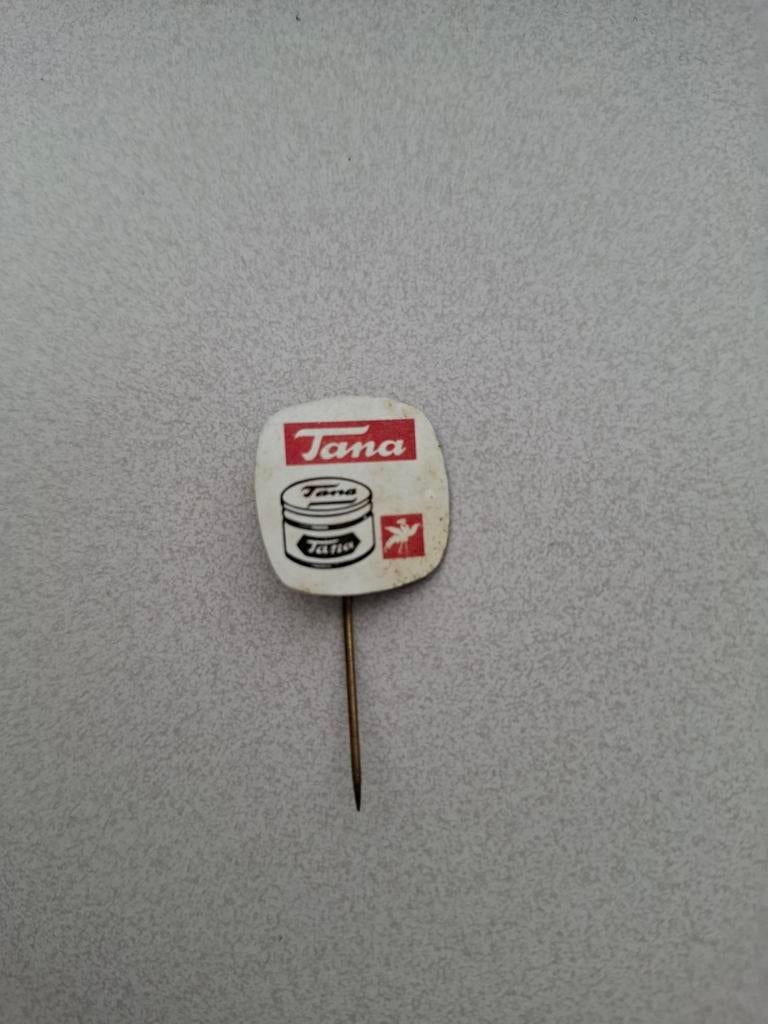 Vintage speldje pin prikker steekspeld Tana, Verzamelen, Speldjes, Pins en Buttons, Ophalen of Verzenden