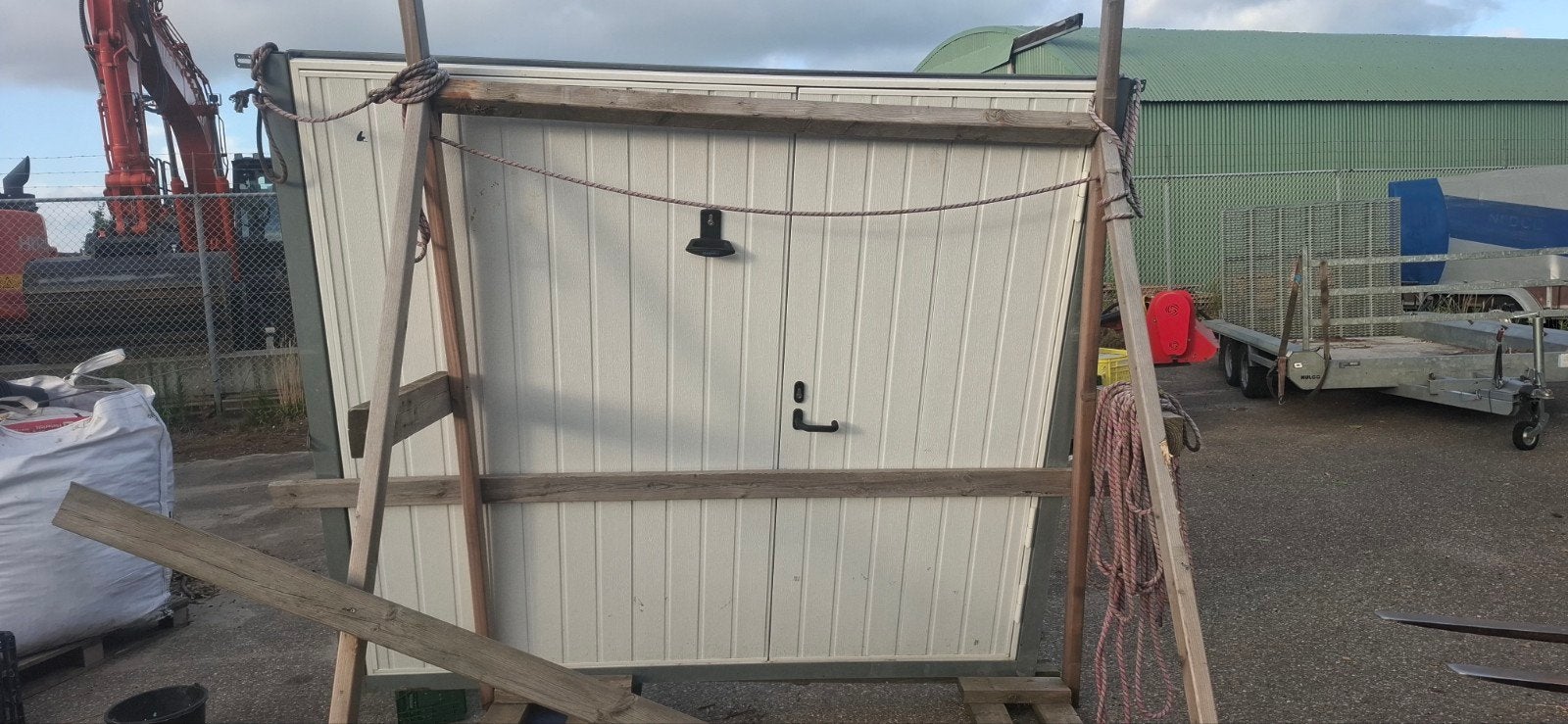 Novoferm kanteldeur te koop, Ophalen, Garagedeur, Zo goed als nieuw, Metaal