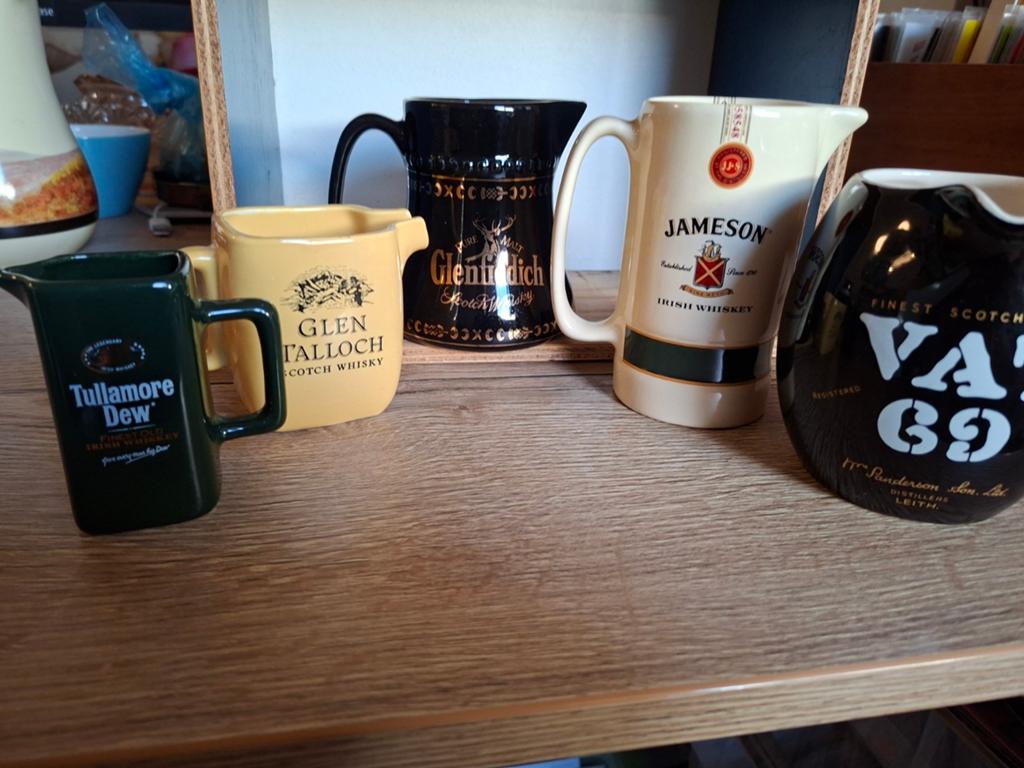 5 kleine whisky waterkannetjes - verzamelobjecten, Ophalen of Verzenden