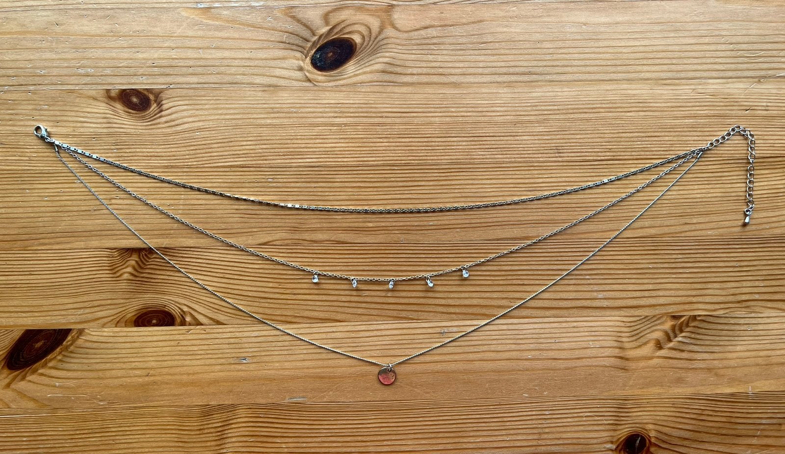 Nieuwe goudkleurige ketting H&M strass rhinestone, Overige materialen, Met hanger, Nieuw, Ophalen of Verzenden