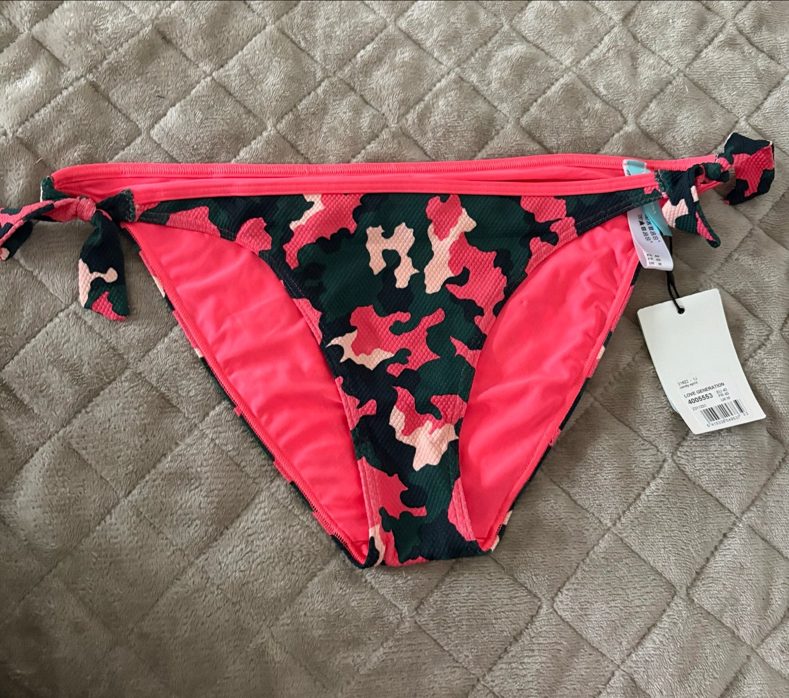 Primadonna bikini broekje maat 40, Kleding | Dames, Badmode en Zwemkleding, Ophalen of Verzenden, Nieuw, Meerkleurig, Bikini