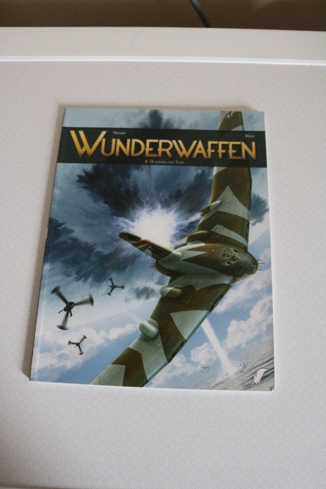 Wunderwaffen Nr 8 : De bliksem van Thor - SC - 1e druk 2017, Boeken, Eén stripboek, Ophalen of Verzenden, Zo goed als nieuw
