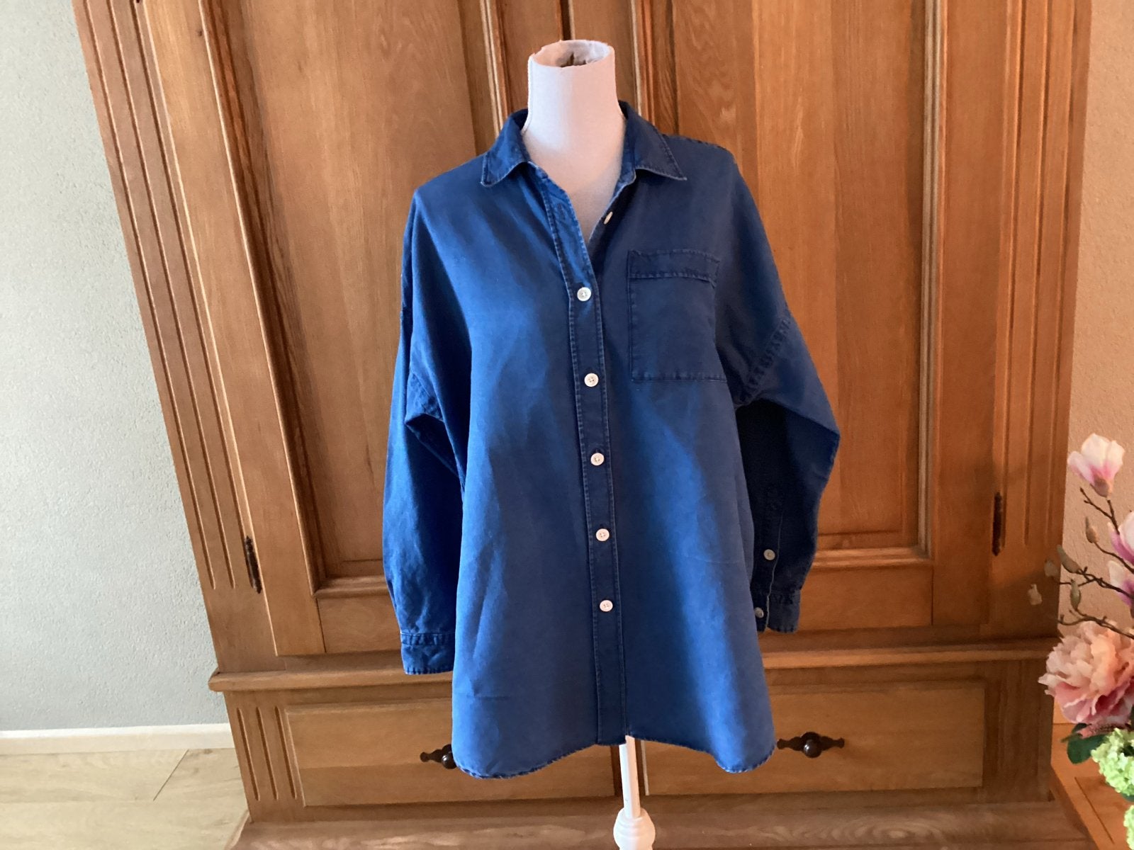 Vanilia denim blouse XS/S - Oversized met afhangende mouwen, Ophalen of Verzenden, Zo goed als nieuw, Maat 36 (S), Blauw