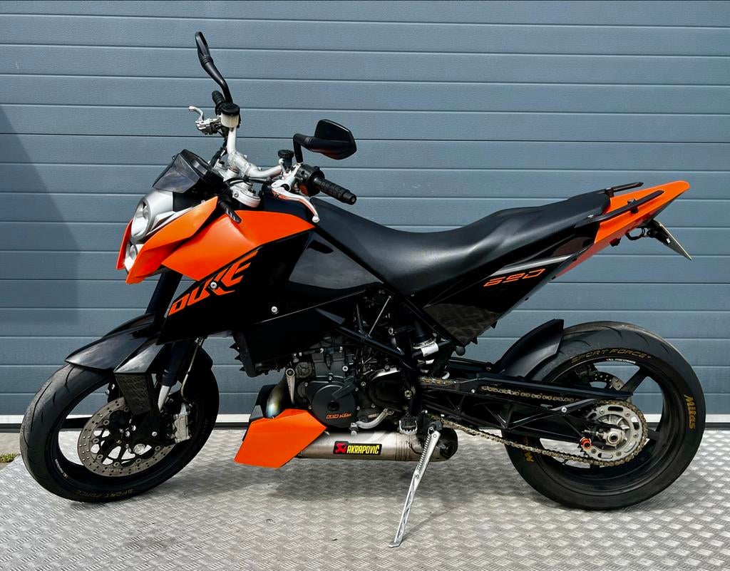 KTM Duke 690, 48 kW uit 2008