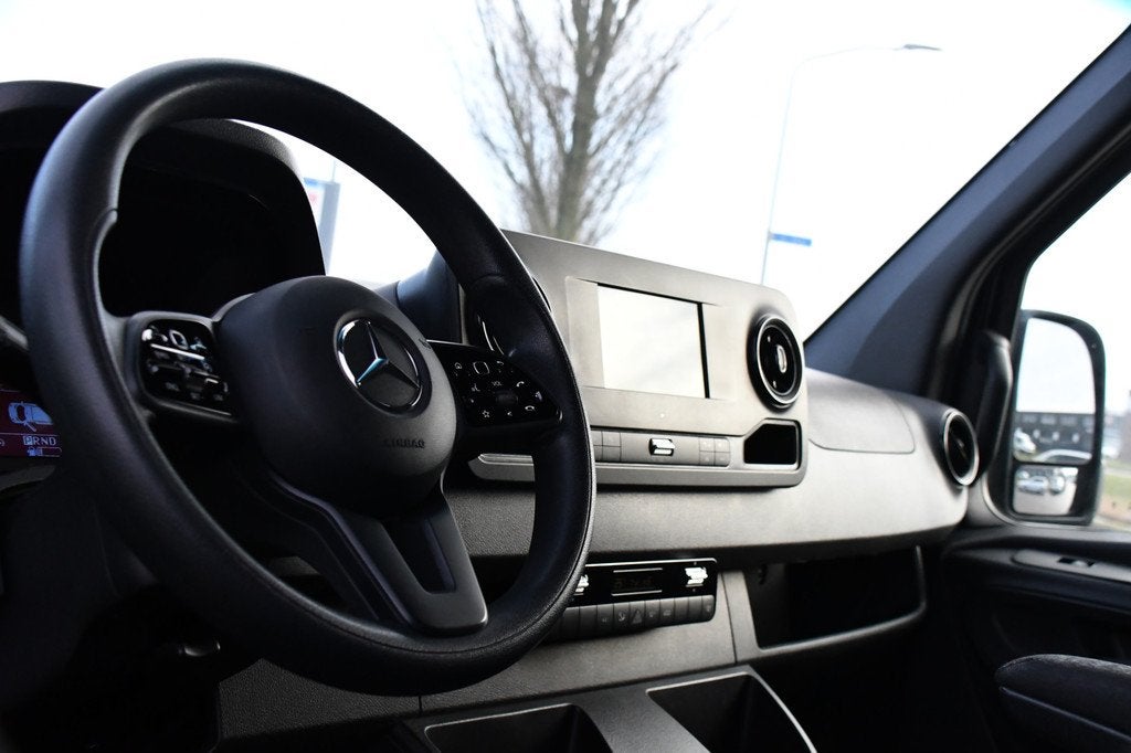 Mercedes-Benz Sprinter 319 1.9 CDI L2H2 4x4 Black Edition Ca, Automaat, Gebruikt, Zwart, Mercedes-Benz